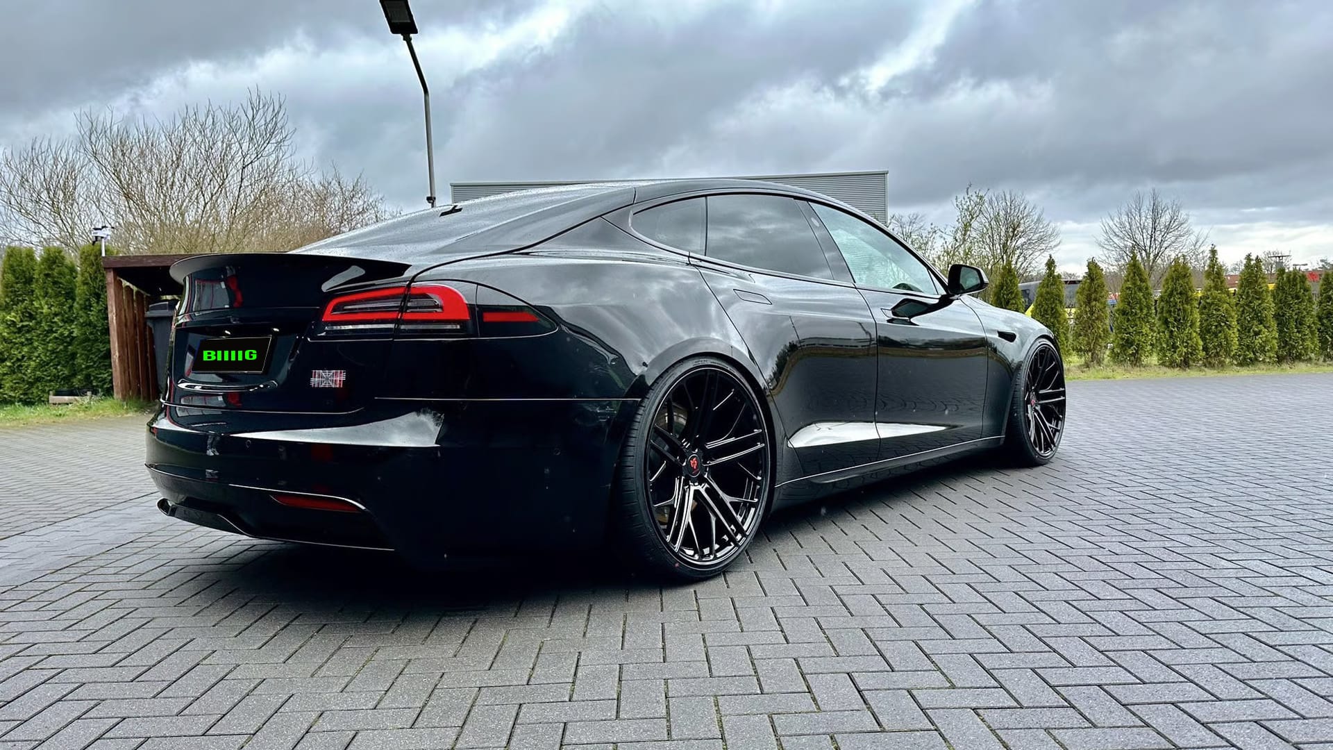 Tesla Model S - Avant